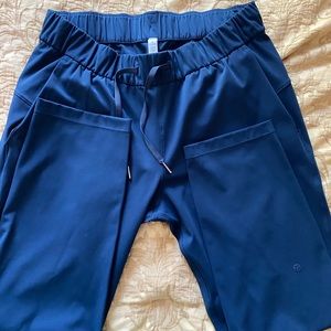 Lululemon On the Fly pants